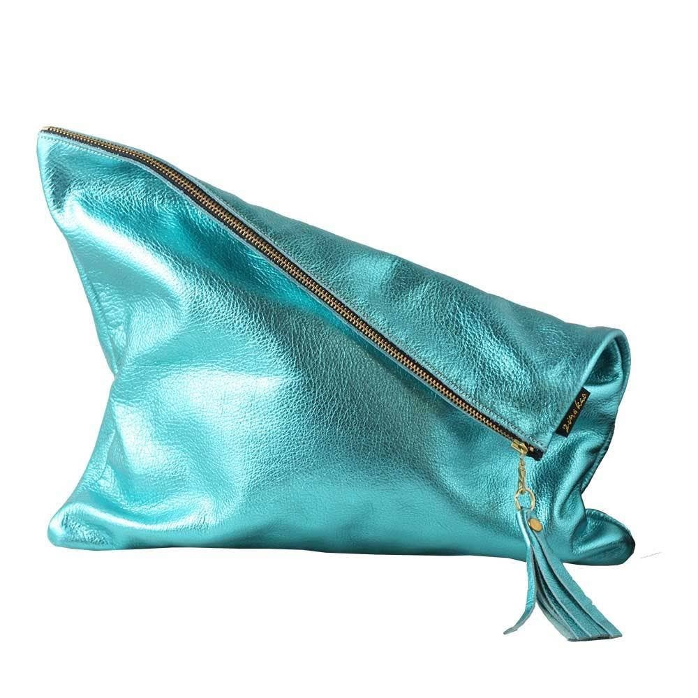 The Metallic Hollis